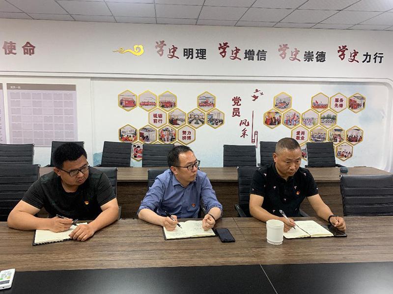 委员听.jpg 委员听.jpg