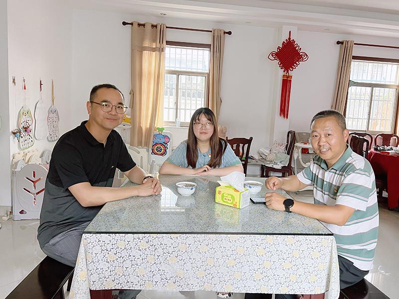 管家访.jpg 管家访.jpg