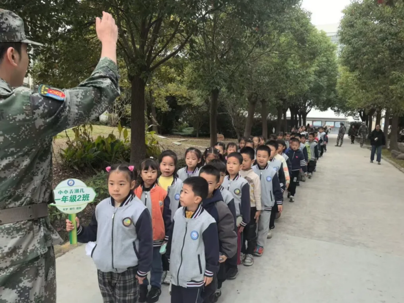 午餐.png 午餐.png